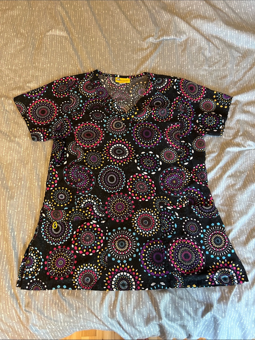 WonderWink Black V-Neck Medallion Print Scrub Top